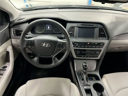 Used 2017 Hyundai Sonata Sport image 11