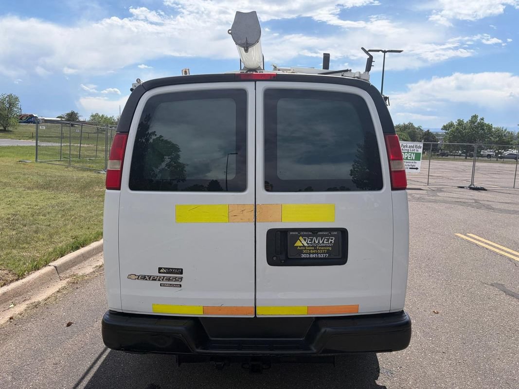 Used 2013 Chevrolet Express 2500 RWD image 7