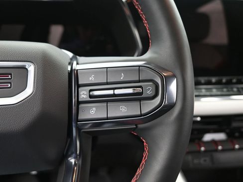 Used 2024 GMC Canyon AT4X image 32