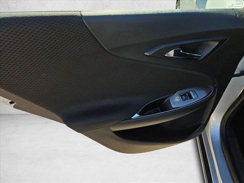 Used 2017 Chevrolet Malibu LT w/ Driver Confidence Package image 12