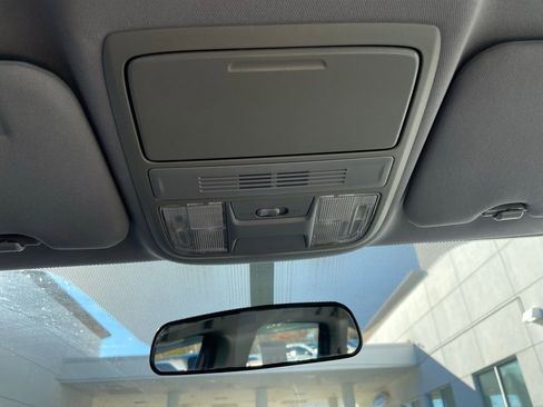 Used 2018 Honda CR-V LX image 16