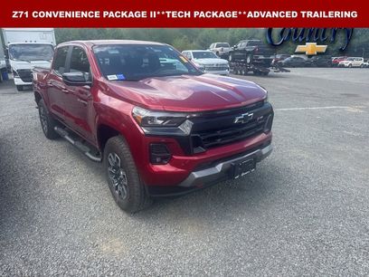Used 2024 Chevrolet Colorado Z71 w/ Z71 Convenience Package 2