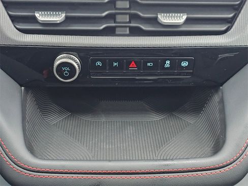 Certified 2026 Ford Explorer ST-Line w/ ST-Line Street Pack image 32