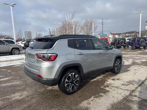 Certified 2023 Jeep Compass Limited image 12