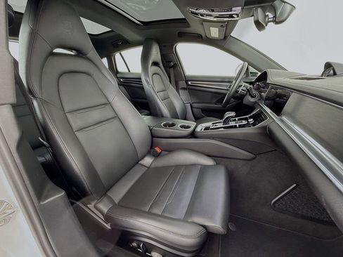 Certified 2022 Porsche Panamera 4 Platinum Edition AWD/4WD image 30