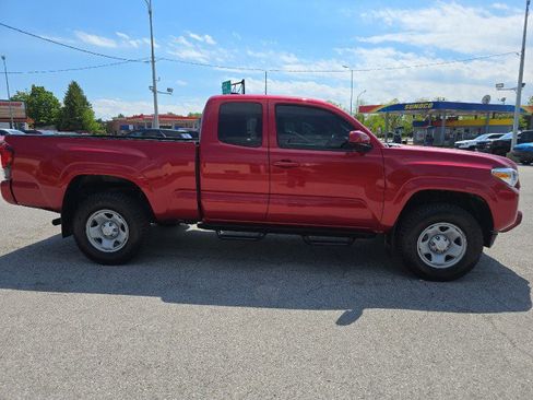Used 2021 Toyota Tacoma SR w/ SR Convenience Package RWD image 6