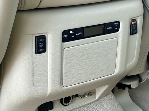 Used 2015 INFINITI QX80 4WD w/ 22" Wheel Package image 34