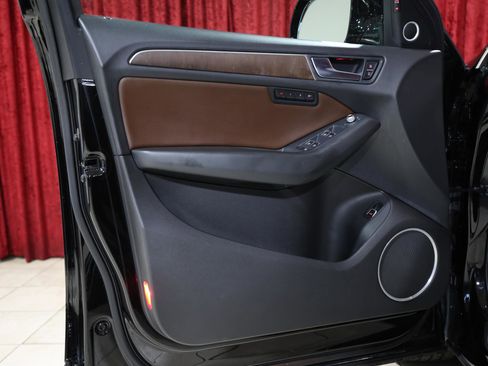 Used 2016 Audi Q5 3.0T Premium Plus image 11