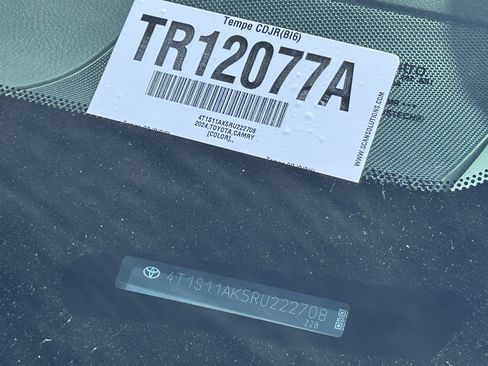 Used 2024 Toyota Camry SE w/ Audio Upgrade Package image 32