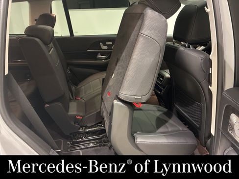 New 2026 Mercedes-Benz GLS 450 4MATIC image 18
