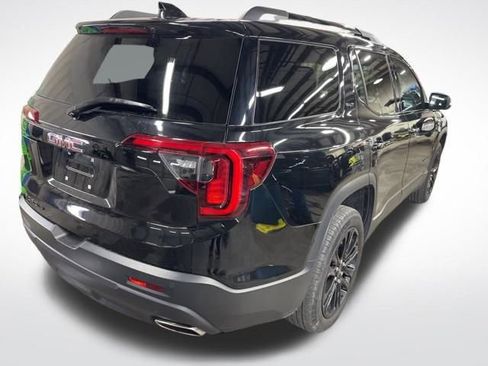 Used 2023 GMC Acadia SLT w/ Elevation Edition image 7