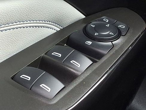 Used 2024 Chevrolet Trax LT w/ Driver Confidence Package image 29