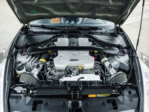 Used 2009 Nissan 370Z Coupe image 25