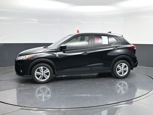 Used 2025 Nissan Kicks Play S image 6