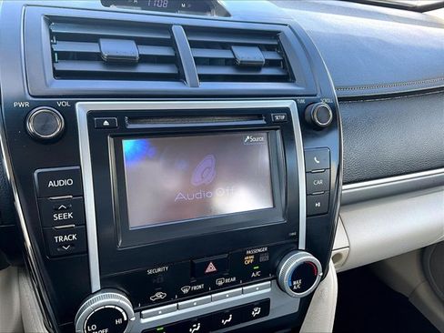 Used 2012 Toyota Camry LE FWD image 20
