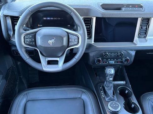New 2025 Ford Bronco Outer Banks AWD/4WD image 16