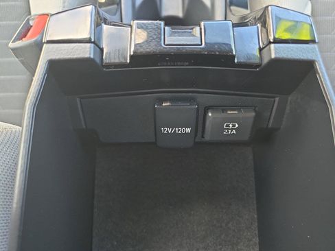 Used 2019 Toyota Corolla SE w/ SE Option Package FWD image 25