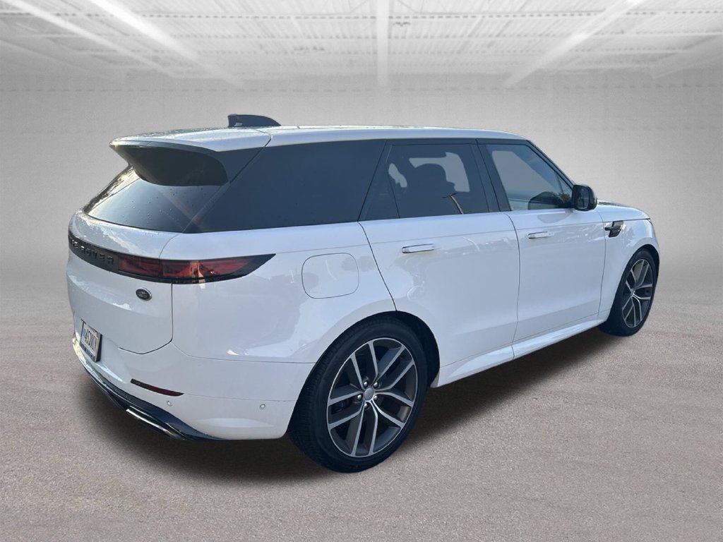Used 2023 Land Rover Range Rover Sport SE Dynamic AWD/4WD image 4