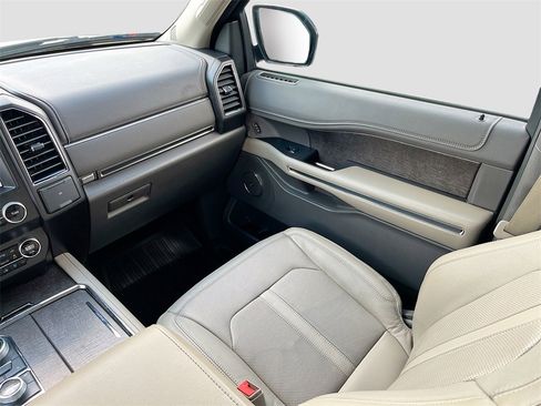 Used 2020 Ford Expedition Limited w/ Equipment Group 302A image 25