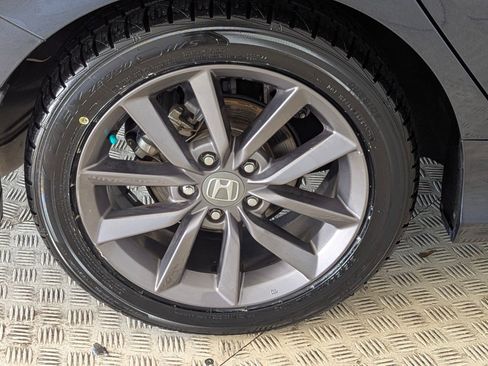 Used 2020 Honda Civic EX image 10