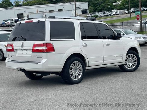 Used 2013 Lincoln Navigator 2WD image 39
