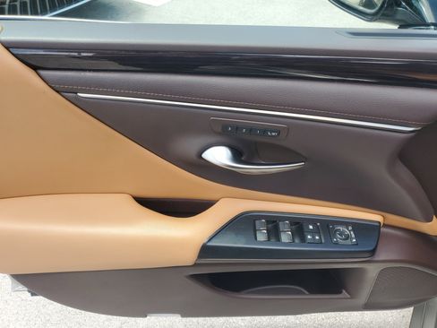 Used 2021 Lexus ES 350 w/ Premium Package FWD image 18