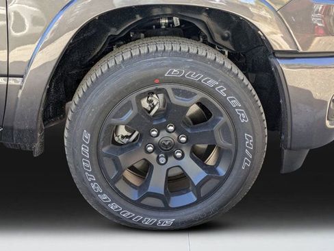 New 2026 RAM 1500 4x4 Crew Cab image 9