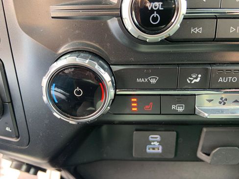 Used 2022 Ford F150 XLT w/ Equipment Group 302A High image 18