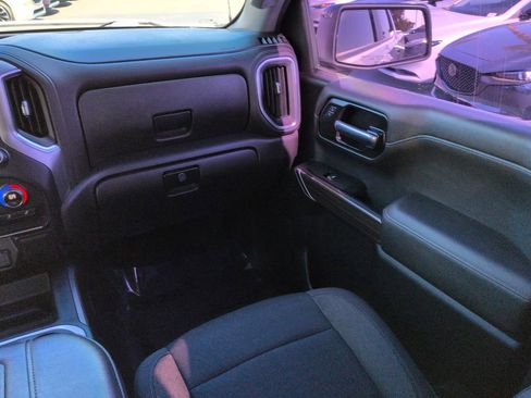 Used 2021 Chevrolet Silverado 1500 LT Trail Boss image 17