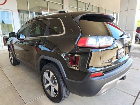Used 2021 Jeep Cherokee Limited w/ Elite Package AWD/4WD image 9