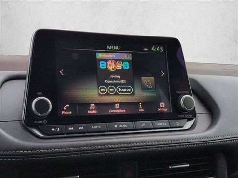 Used 2023 Nissan Rogue SV FWD image 14