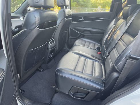 Used 2018 Kia Sorento SX FWD image 23