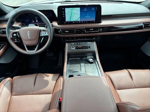 New 2026 Lincoln Aviator Reserve AWD/4WD image 13