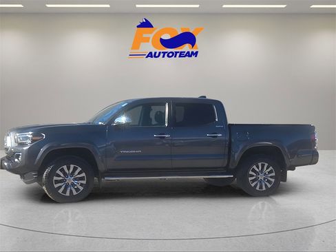 Certified 2022 Toyota Tacoma Limited image 2