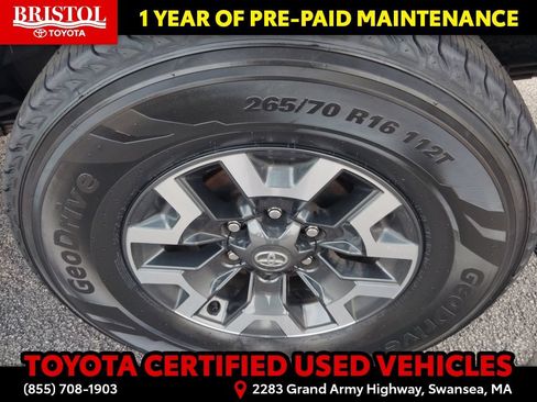 Certified 2023 Toyota Tacoma TRD Off-Road AWD/4WD image 11