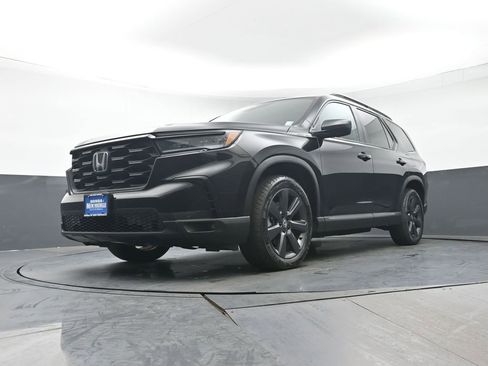 Certified 2025 Honda Pilot Sport image 30