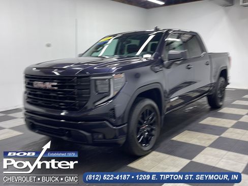 Used 2025 GMC Sierra 1500 Elevation AWD/4WD image 1