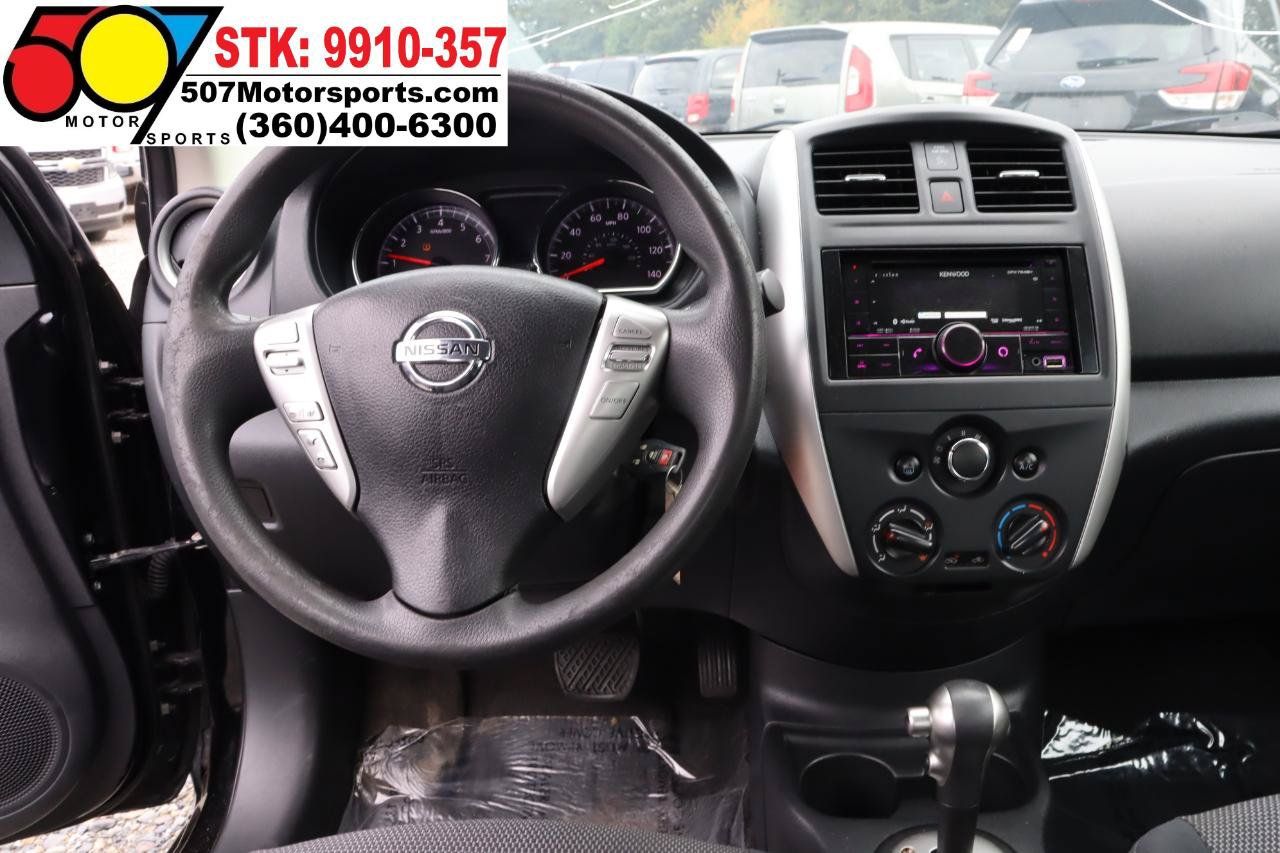 Used 2016 Nissan Versa SV FWD image 9
