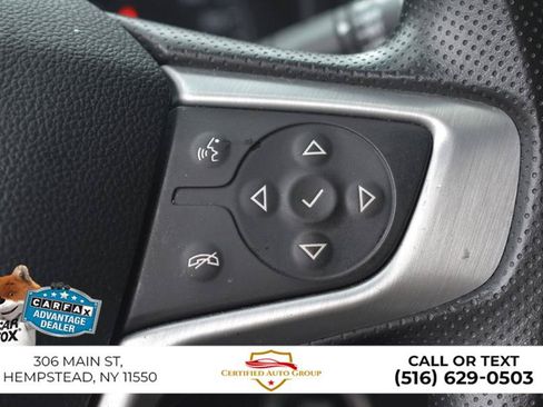 Used 2024 GMC Terrain SLE AWD/4WD image 16