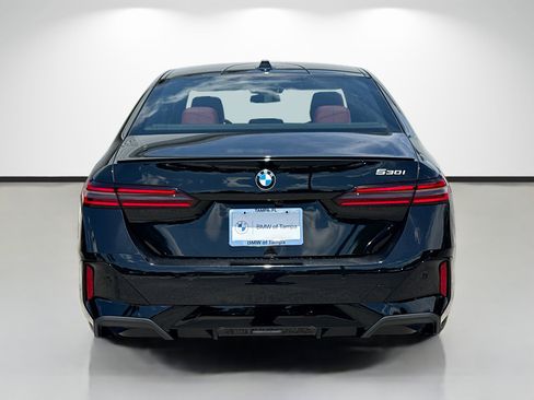 New 2027 BMW 530i w/ M Sport Package RWD image 4