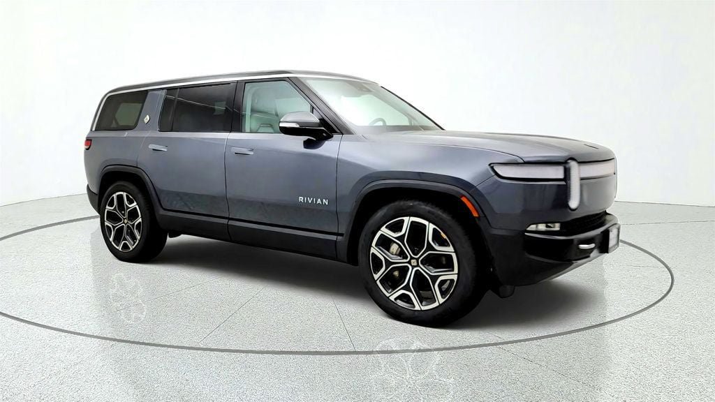 Used 2024 Rivian R1S Adventure Dual AWD/4WD image 3