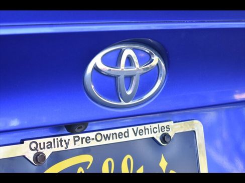 Used 2018 Toyota C-HR XLE image 47