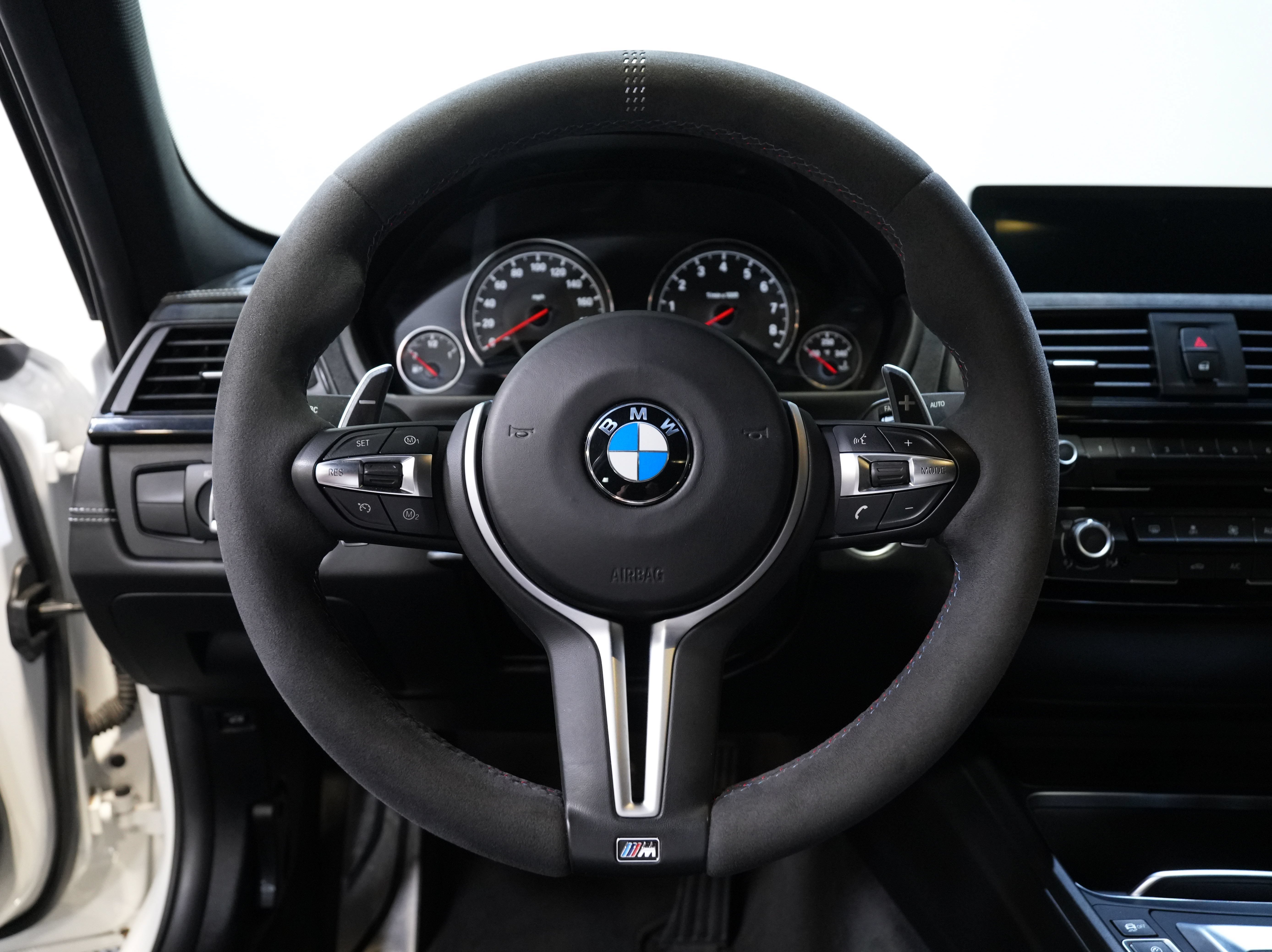 Used 2018 BMW M3 CS w/ Executive Package RWD image 41