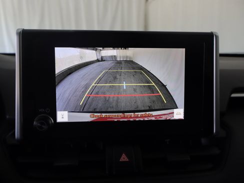 Used 2023 Toyota RAV4 AWD Hybrid image 19