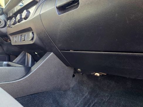 Used 2023 Toyota Tacoma SR AWD/4WD image 41