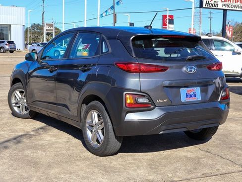 Used 2021 Hyundai Kona SE w/ Cargo Package image 2