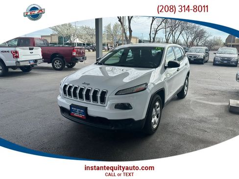 Used 2014 Jeep Cherokee Sport image 1