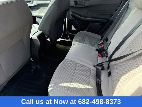 Certified 2022 Ford Escape SE image 17