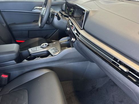 New 2026 Kia Sportage X-Line AWD/4WD image 16