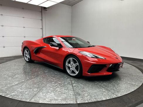 Certified 2020 Chevrolet Corvette Stingray Preferred Cpe w/ 2LT Preferred Equipment Group RWD image 27